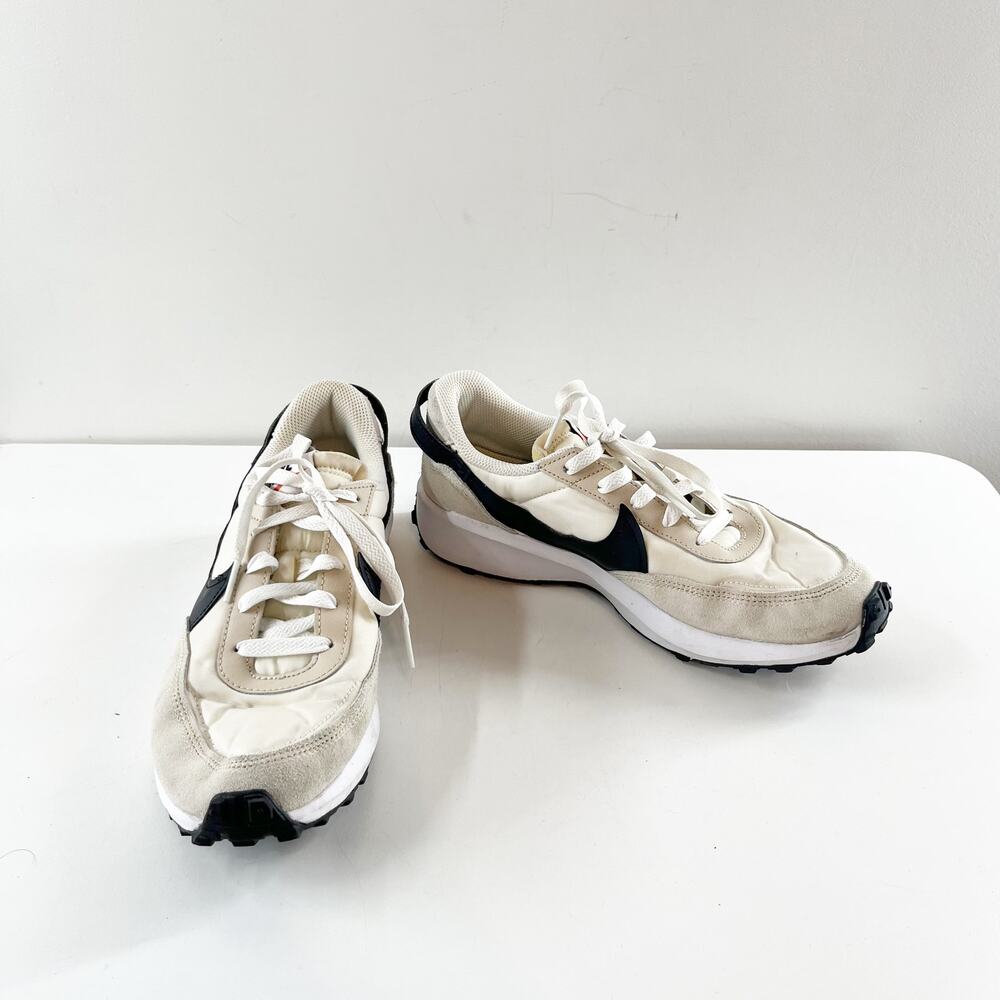 Nike Waffle Debut Low Top Running Sneakers Sanddrift/Phantom/White/Black 9 - Picture 4 of 8